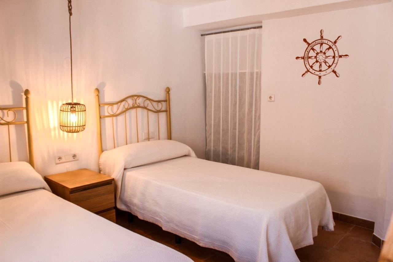 בנאלמדנה Apartamentos La Mar Chica מראה חיצוני תמונה