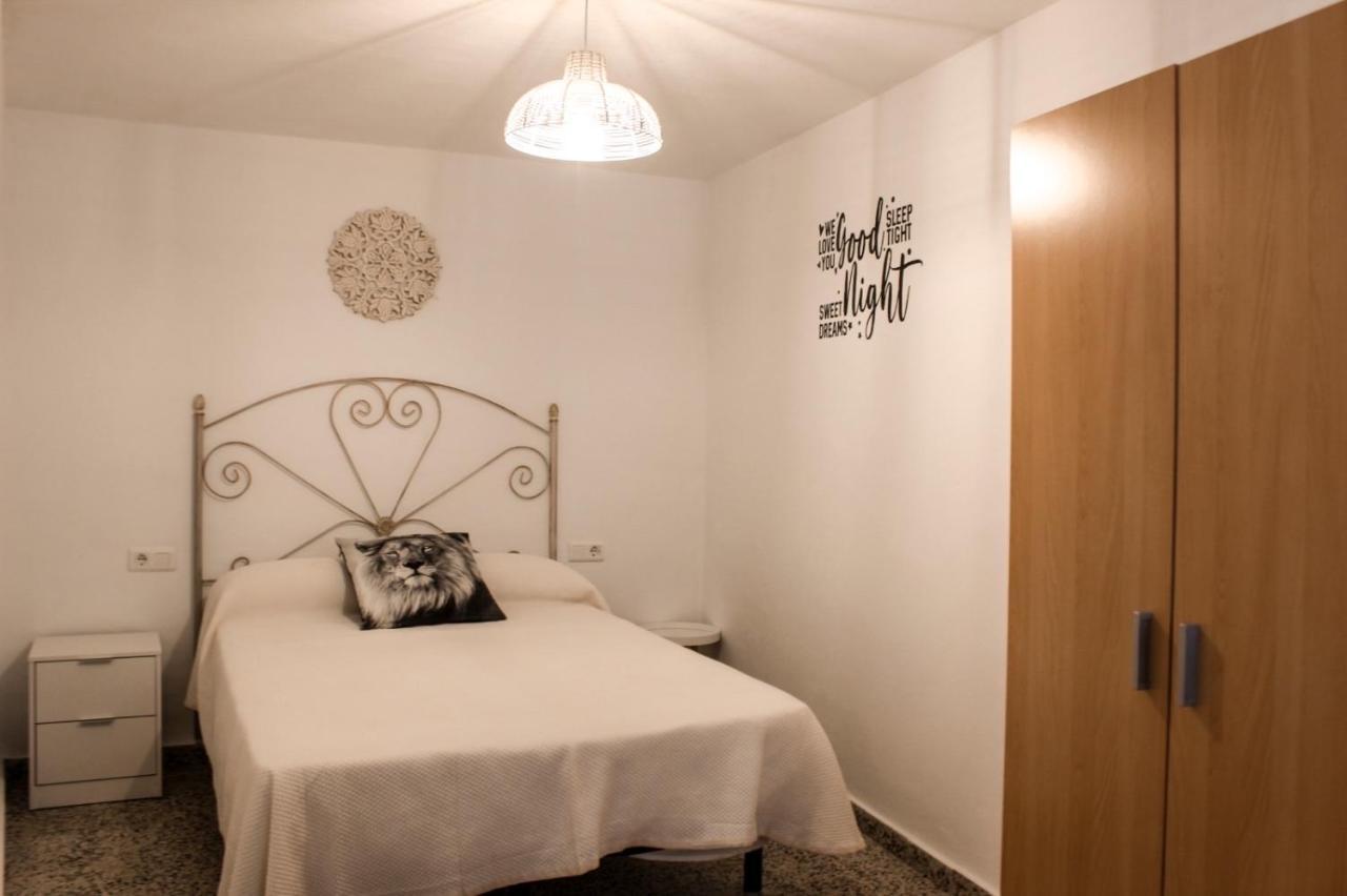 בנאלמדנה Apartamentos La Mar Chica מראה חיצוני תמונה