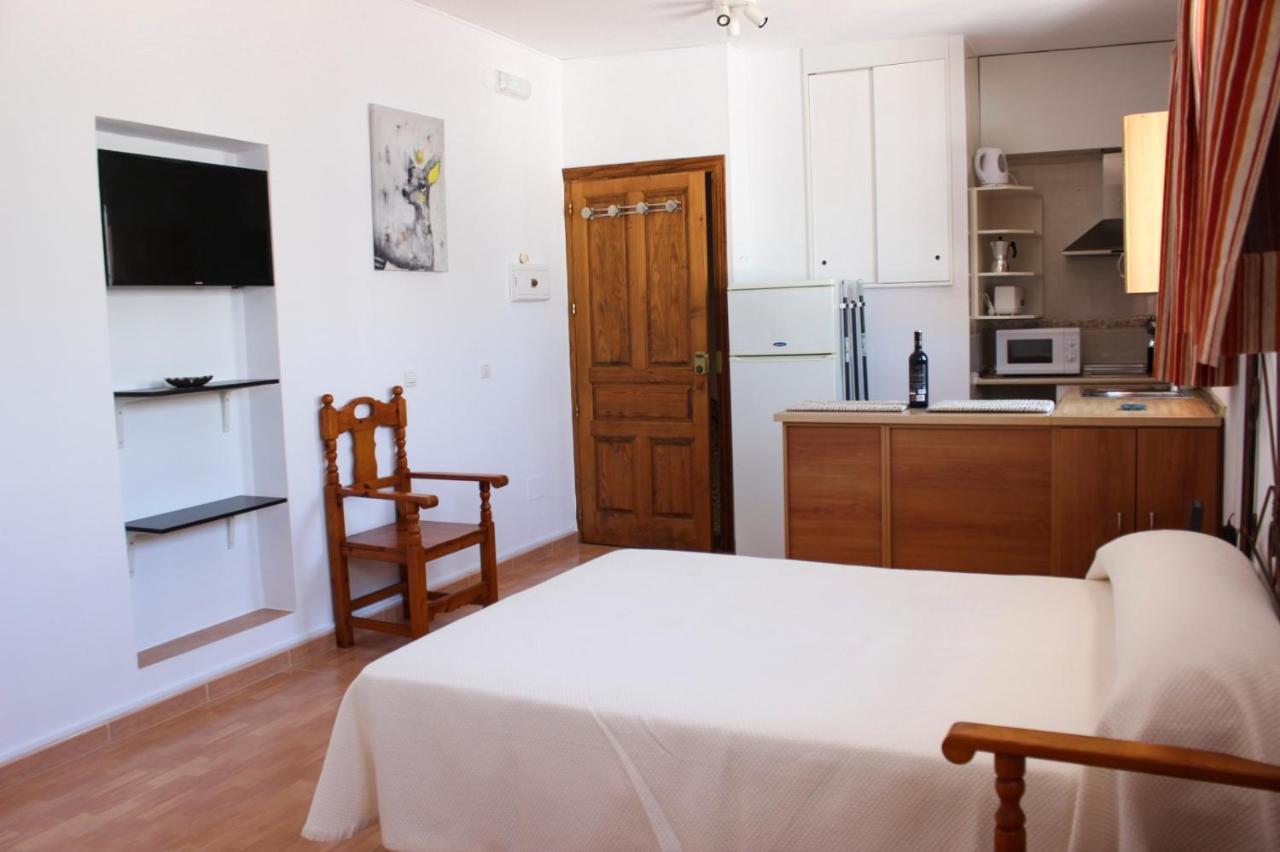 בנאלמדנה Apartamentos La Mar Chica מראה חיצוני תמונה