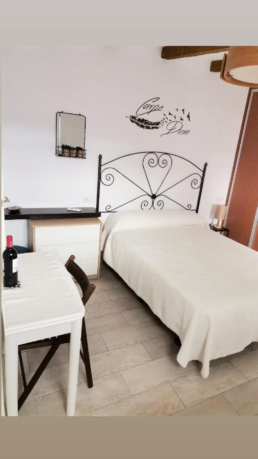 בנאלמדנה Apartamentos La Mar Chica מראה חיצוני תמונה