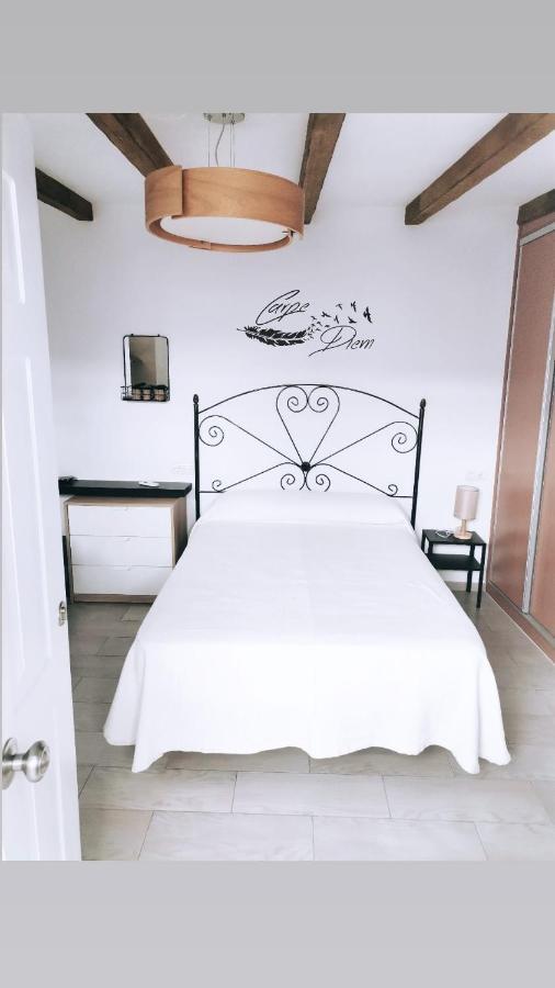 בנאלמדנה Apartamentos La Mar Chica מראה חיצוני תמונה